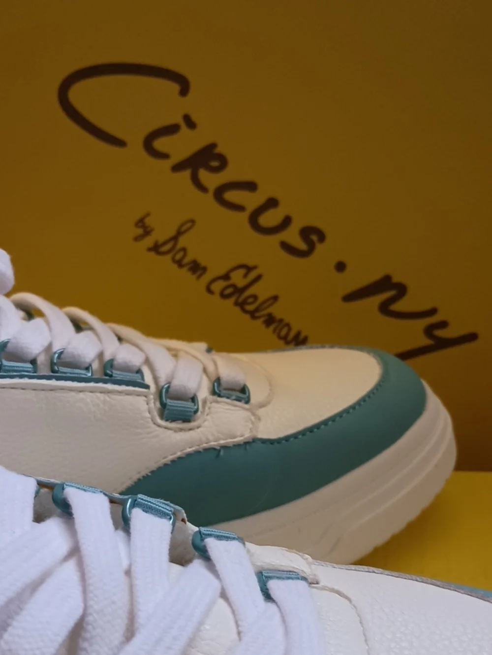 NWB Sam Edelman IRVING in White/BabyBlue High Top LaceUp Sneakers Women Sz 9.5M